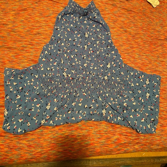 Blue dress with pink and light blue flowers - Picture 2 of 3